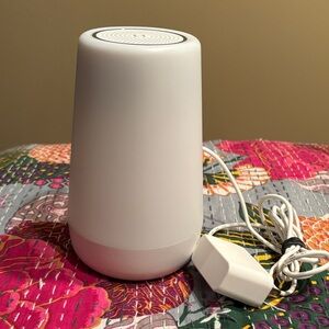 Hatch Rest 2nd Gen All-in-one Sleep Machine, Nightlight & Sound Machine